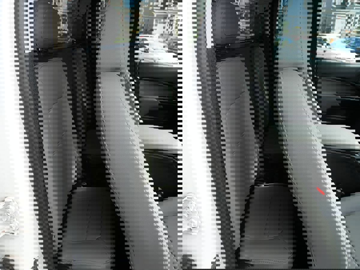 Used 2016 GMC Canyon W/T image 25