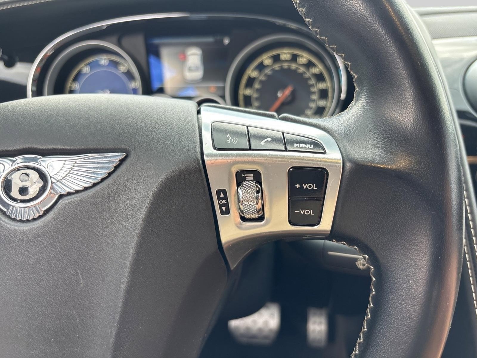 Used 2014 Bentley Flying Spur W12 image 22