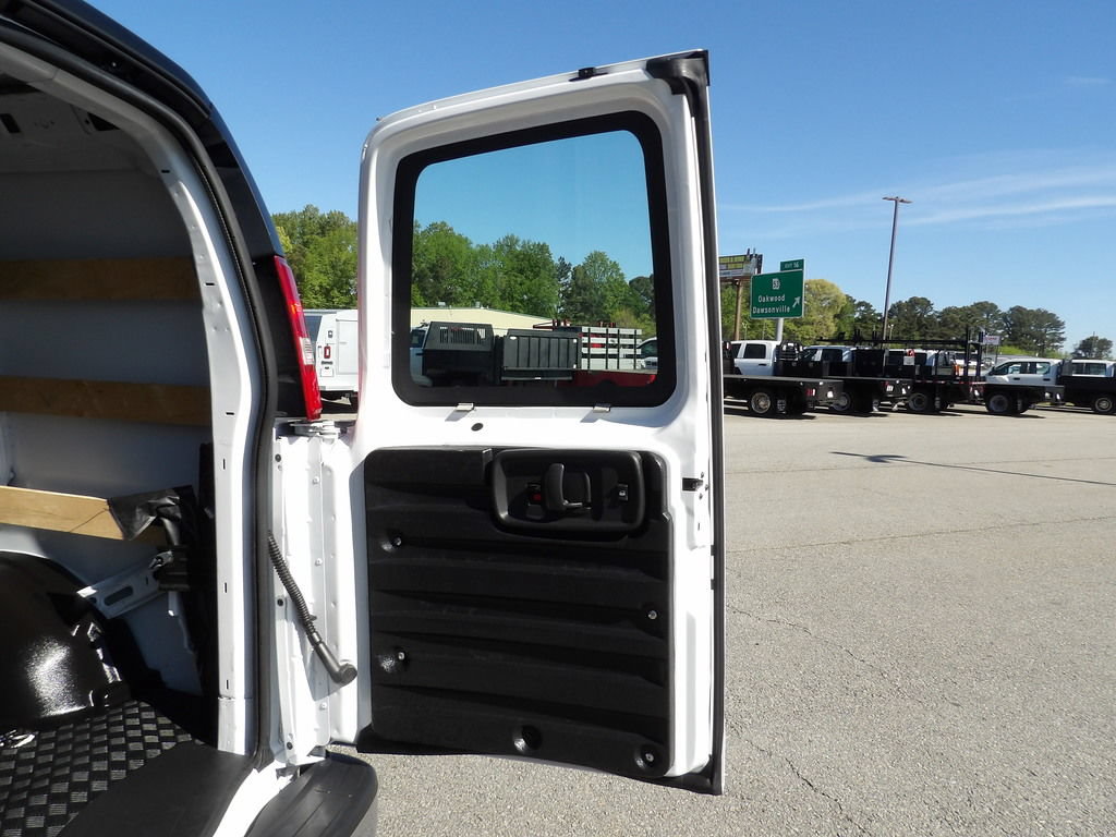 Used 2024 GMC Savana 2500 w/ Driver Convenience Package RWD image 46