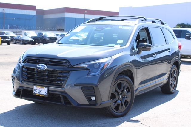 Used 2023 Subaru Ascent Onyx Edition AWD/4WD image 8
