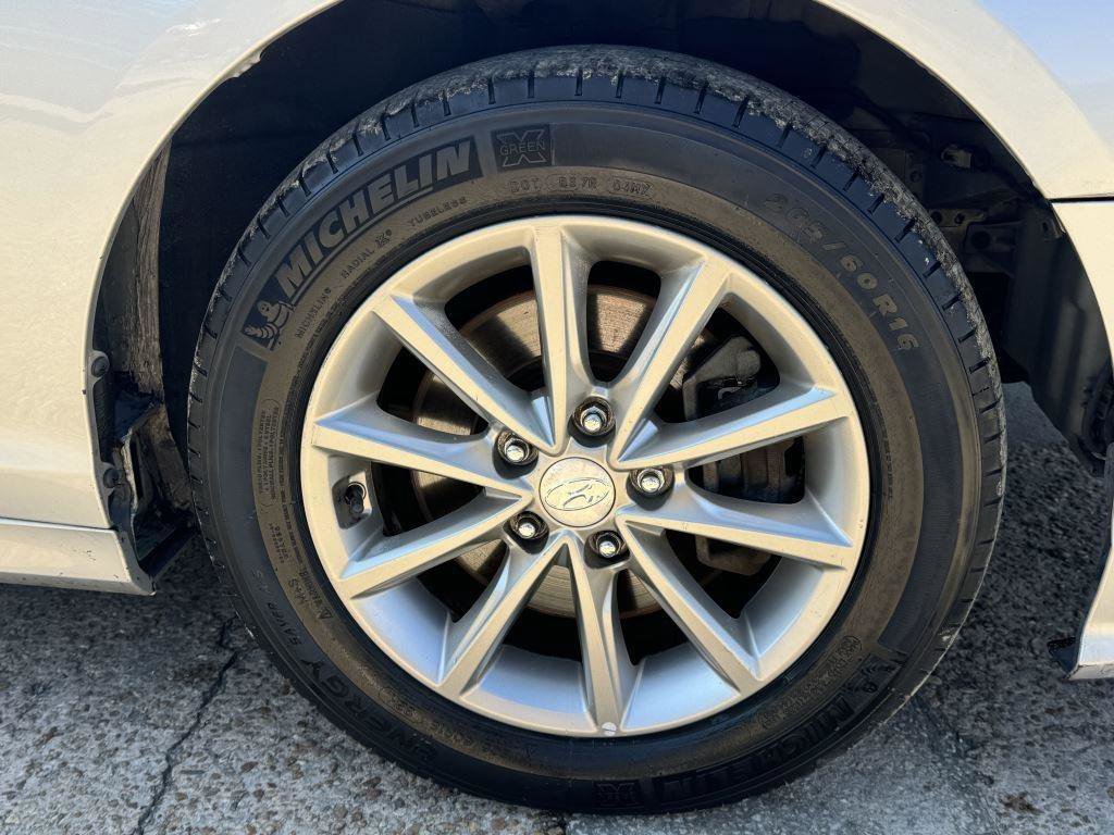 Used 2019 Hyundai Sonata SE FWD image 9
