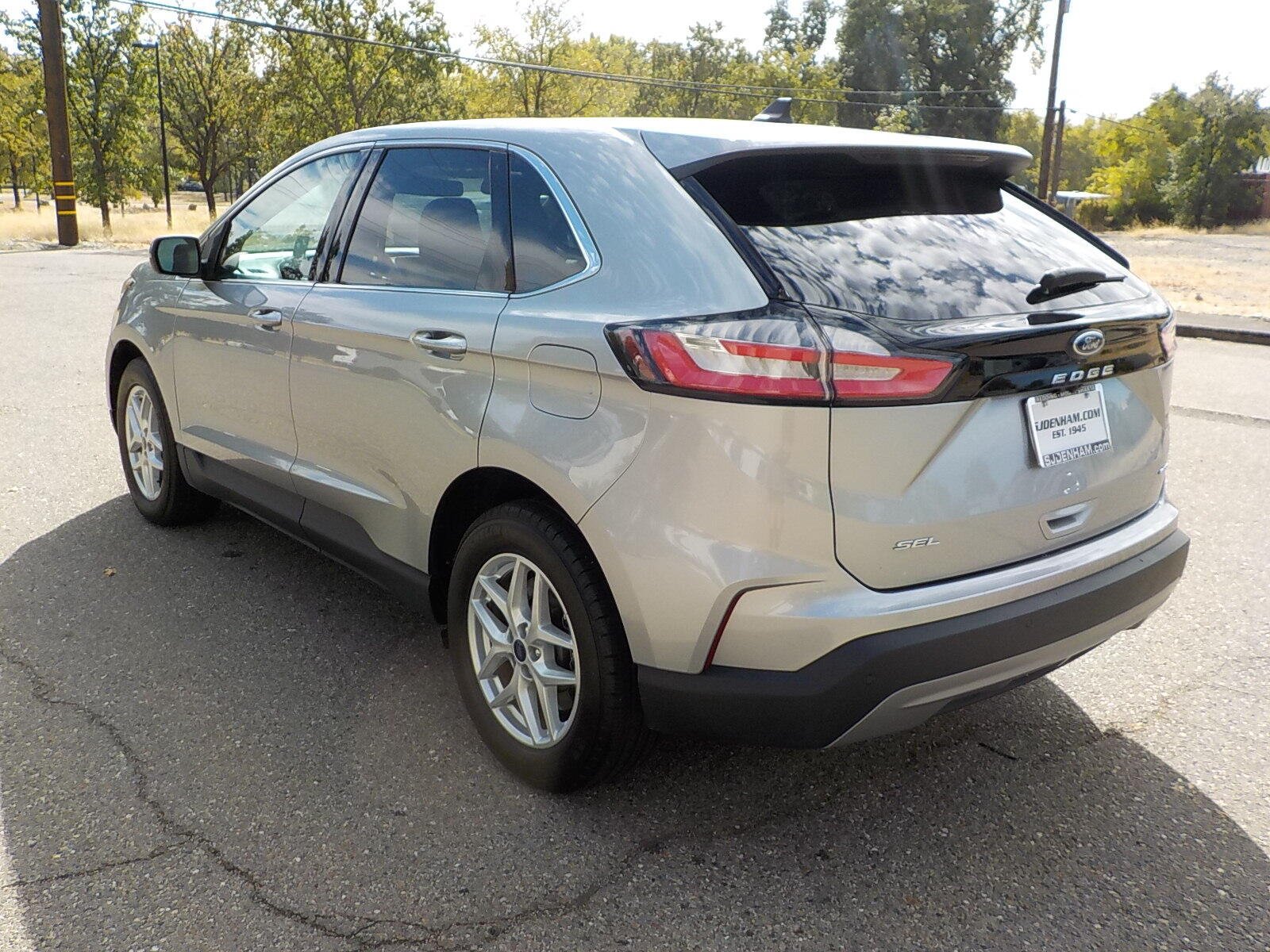 Used 2022 Ford Edge SEL AWD/4WD image 7