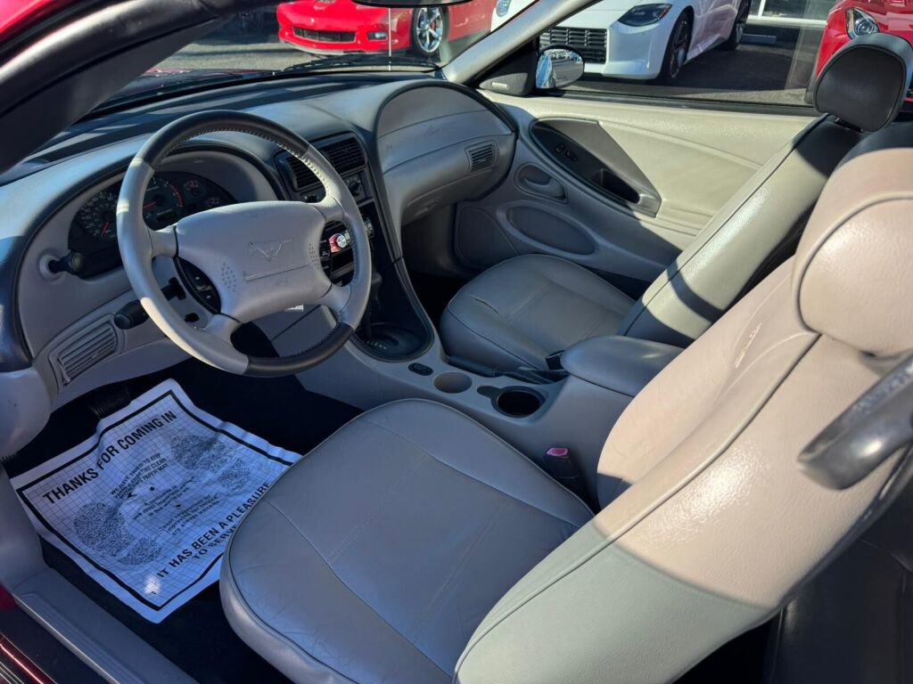 Used 2004 Ford Mustang Deluxe image 10