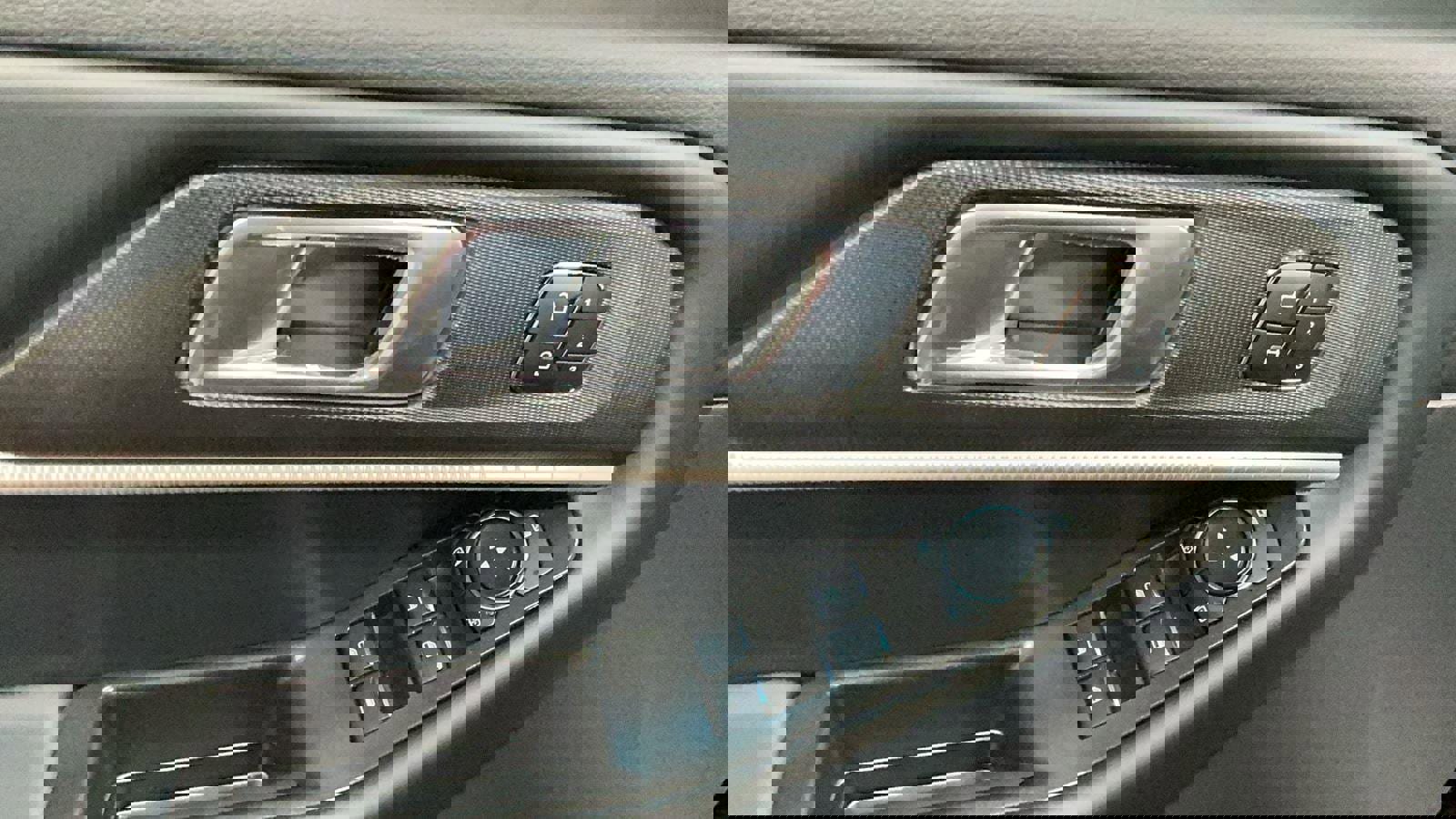 New 2026 Ford Explorer Tremor w/ Tremor Convenience Package image 36