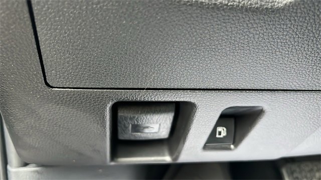 Certified 2025 Toyota Highlander Limited image 15