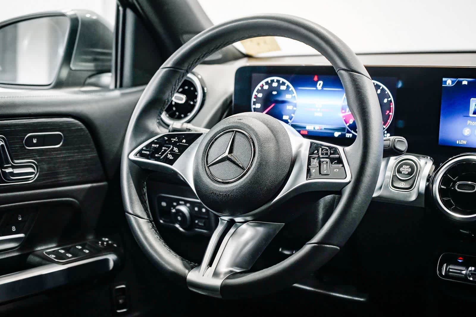 Used 2026 Mercedes-Benz GLB 250 image 14
