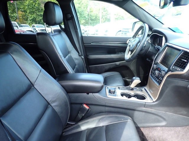 Used 2017 Jeep Grand Cherokee Limited image 9
