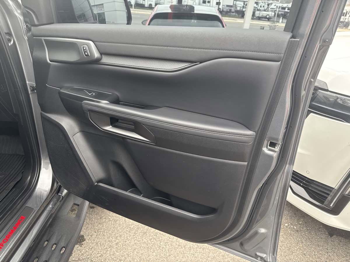 Used 2025 Ford Ranger Raptor image 21