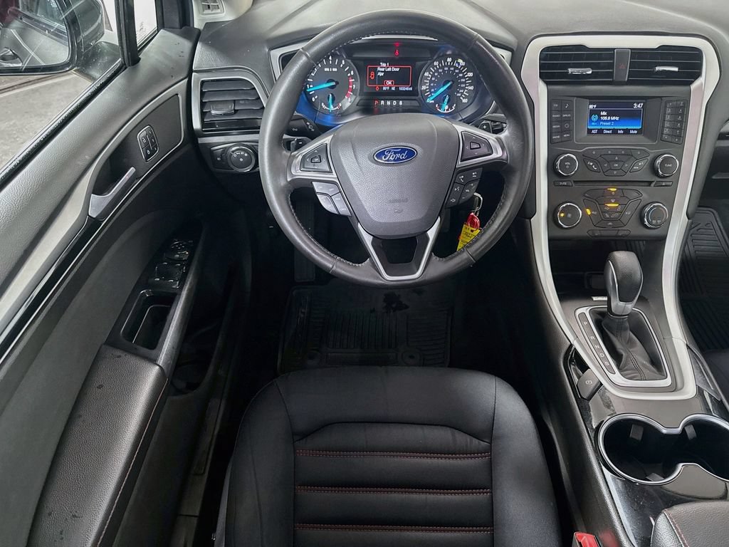 Used 2016 Ford Fusion SE w/ Equipment Group 201A FWD image 19