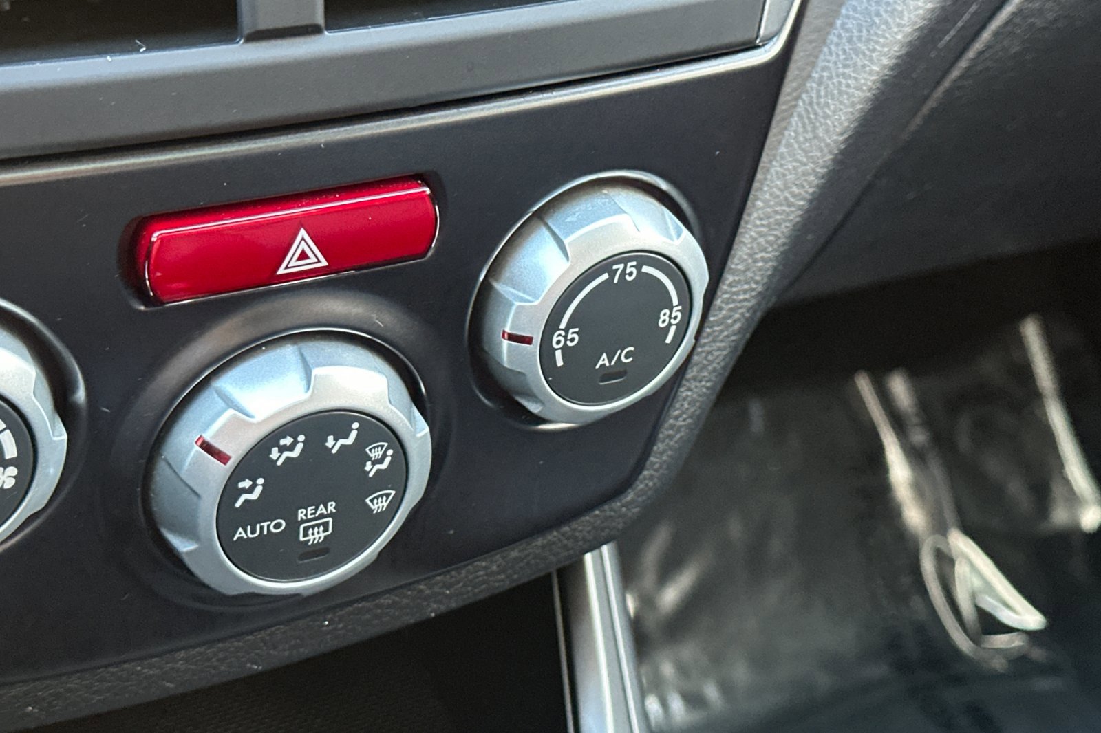 Used 2014 Subaru Impreza WRX Limited image 29