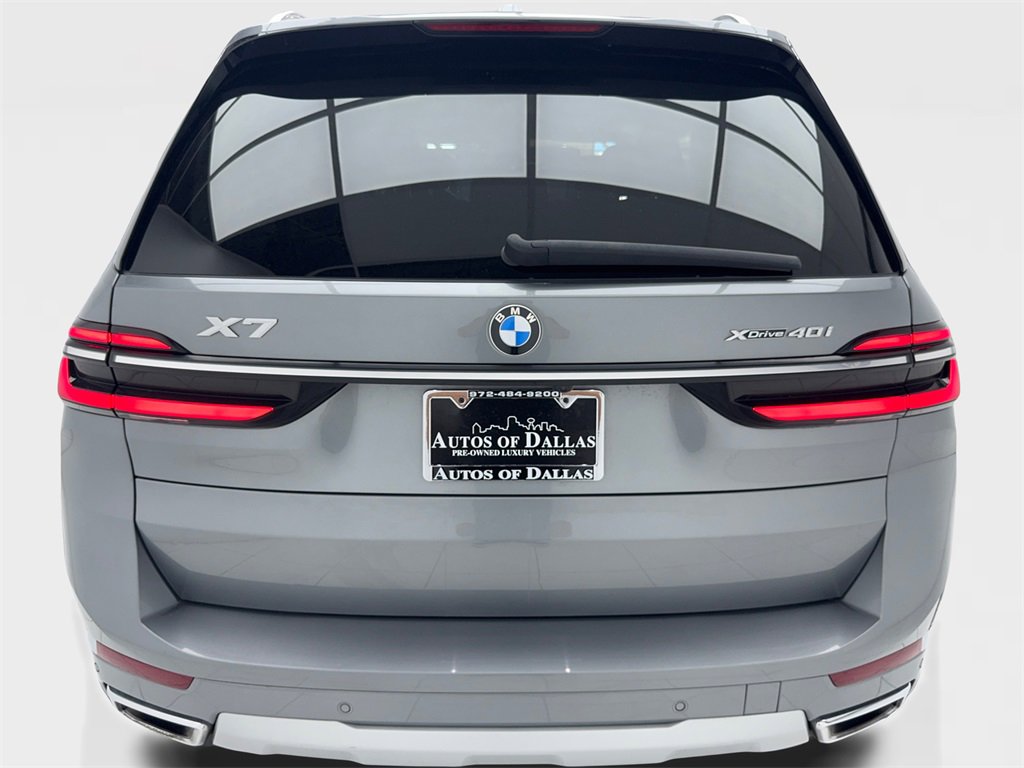 Used 2024 BMW X7 xDrive40i image 11