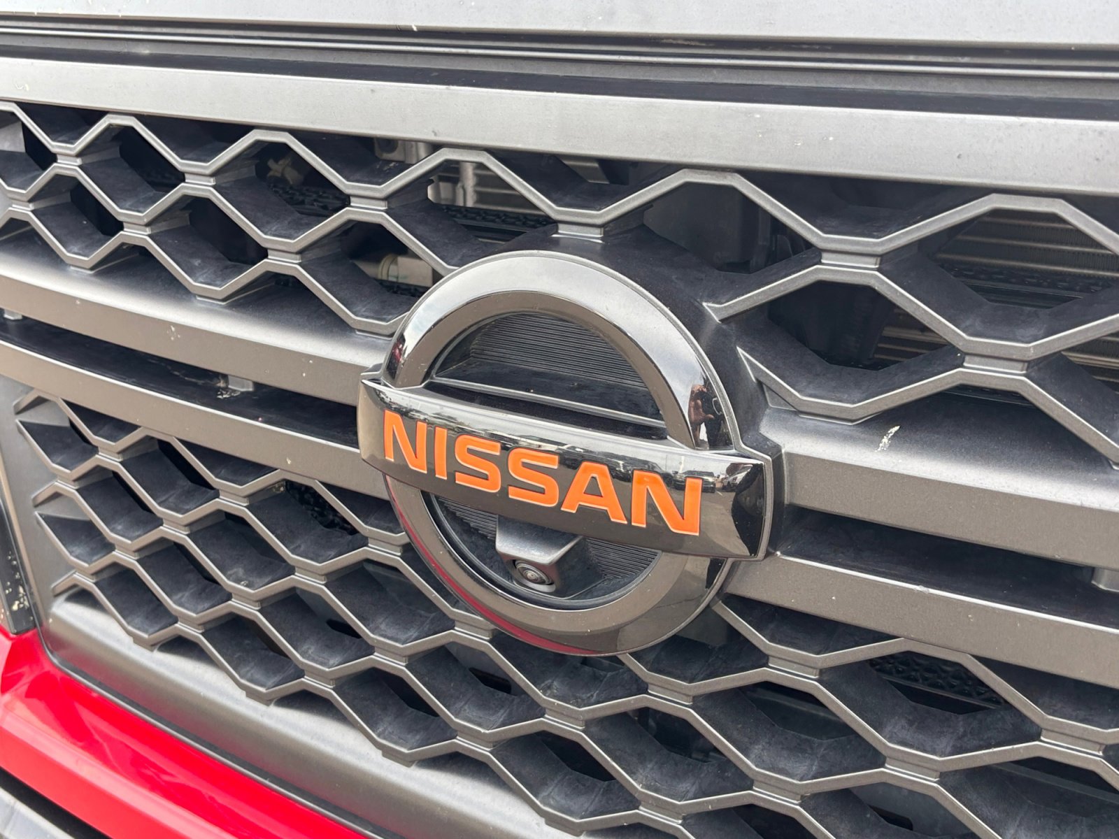 Used 2022 Nissan Titan PRO-4X w/ Pro-4x Convenience Package image 23