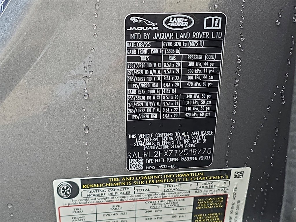 New 2026 Land Rover Discovery Dynamic SE image 38