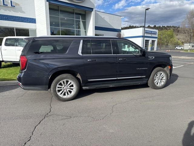 Used 2023 GMC Yukon XL SLT image 10