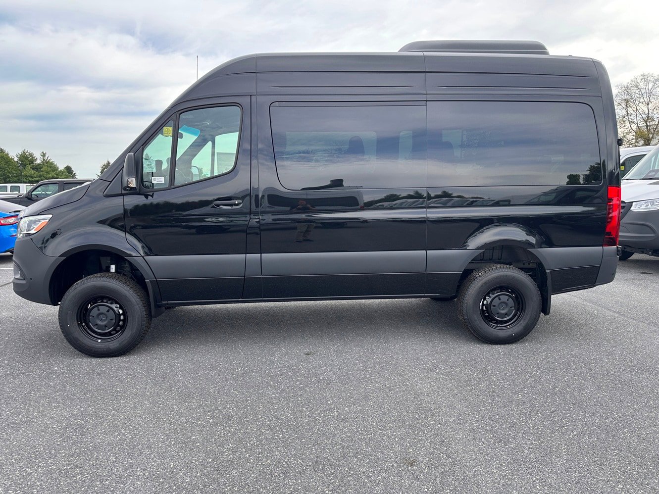 New 2025 Mercedes-Benz Sprinter 2500 image 7