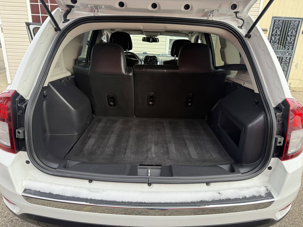 Used 2017 Jeep Compass High Altitude image 15