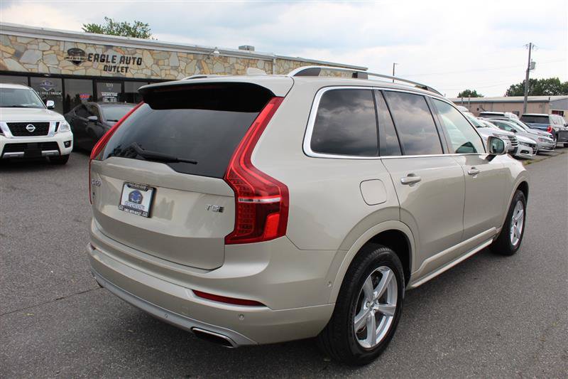 Used 2017 Volvo XC90 T5 Momentum AWD/4WD image 7