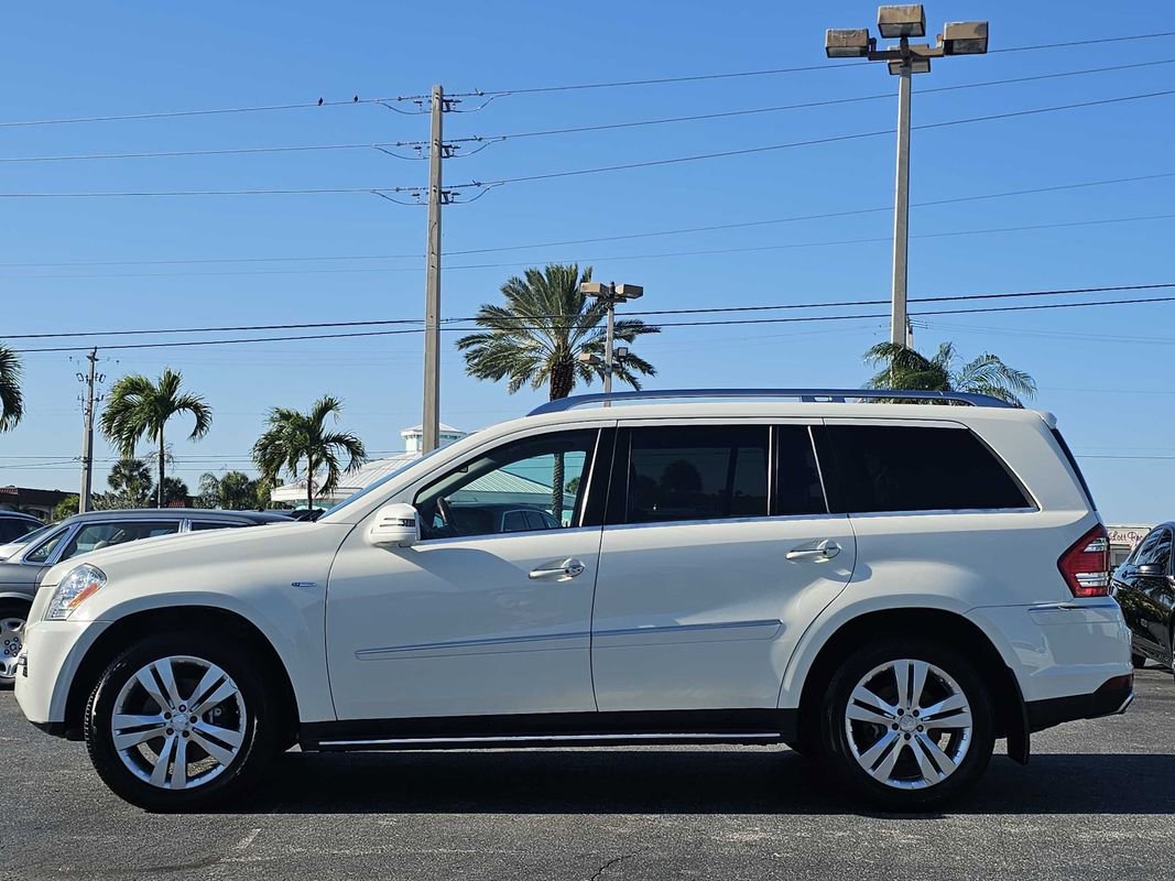 Used 2012 Mercedes-Benz GL 320 BlueTEC 4MATIC image 2