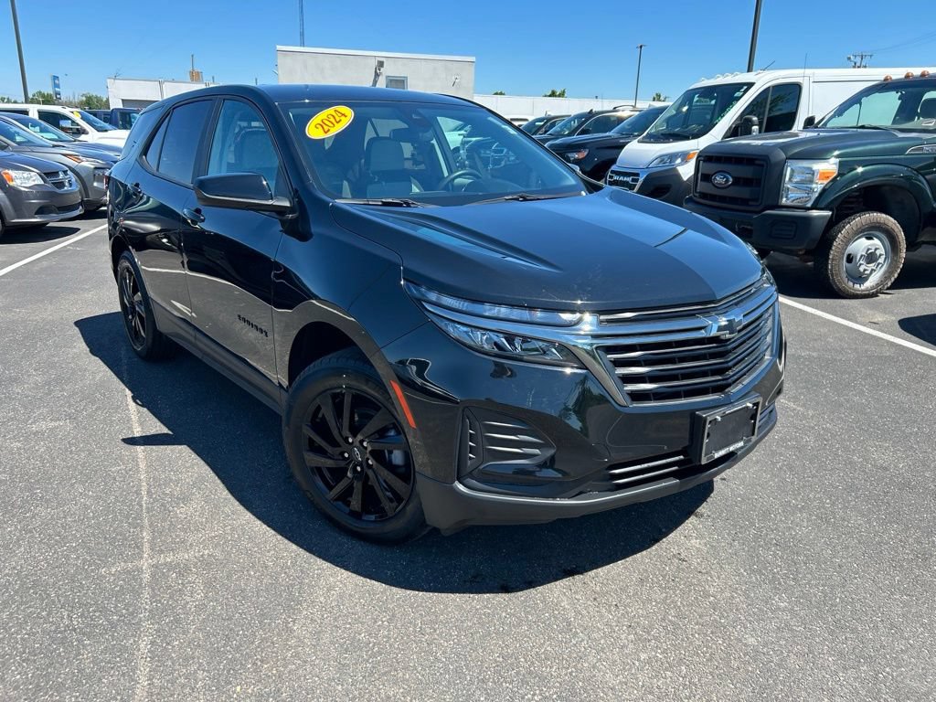 Used 2024 Chevrolet Equinox LS w/ LS Convenience Package AWD/4WD image 1
