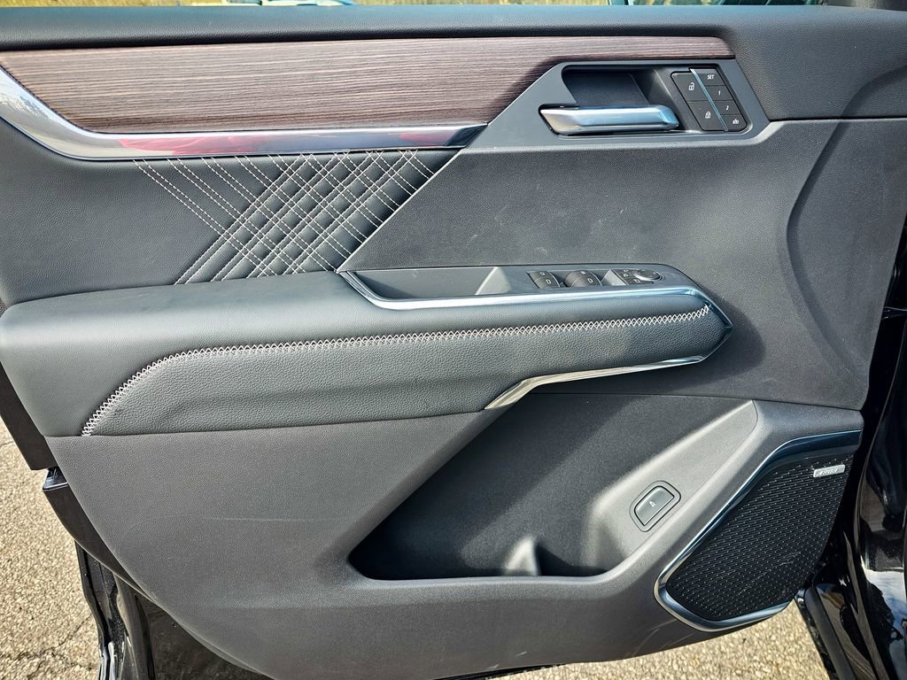 New 2026 GMC Acadia Denali w/ Super Cruise Package image 9