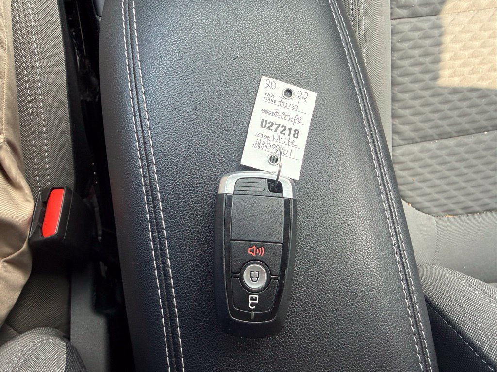 Used 2022 Ford Escape SE AWD/4WD image 13