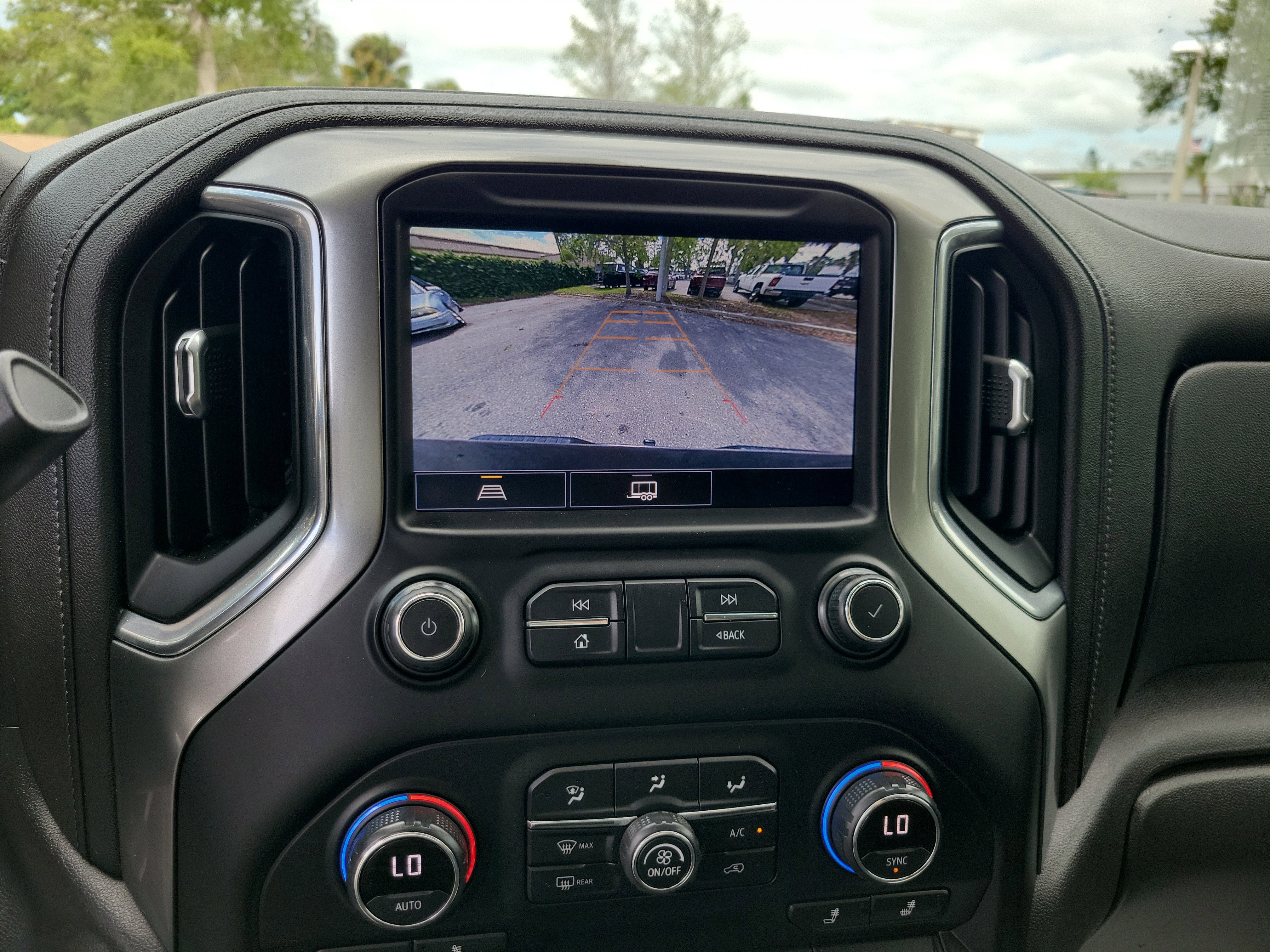 Certified 2021 Chevrolet Silverado 1500 LT w/ All Star Edition Plus image 24