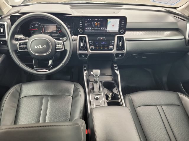 Used 2022 Kia Sorento S FWD image 14