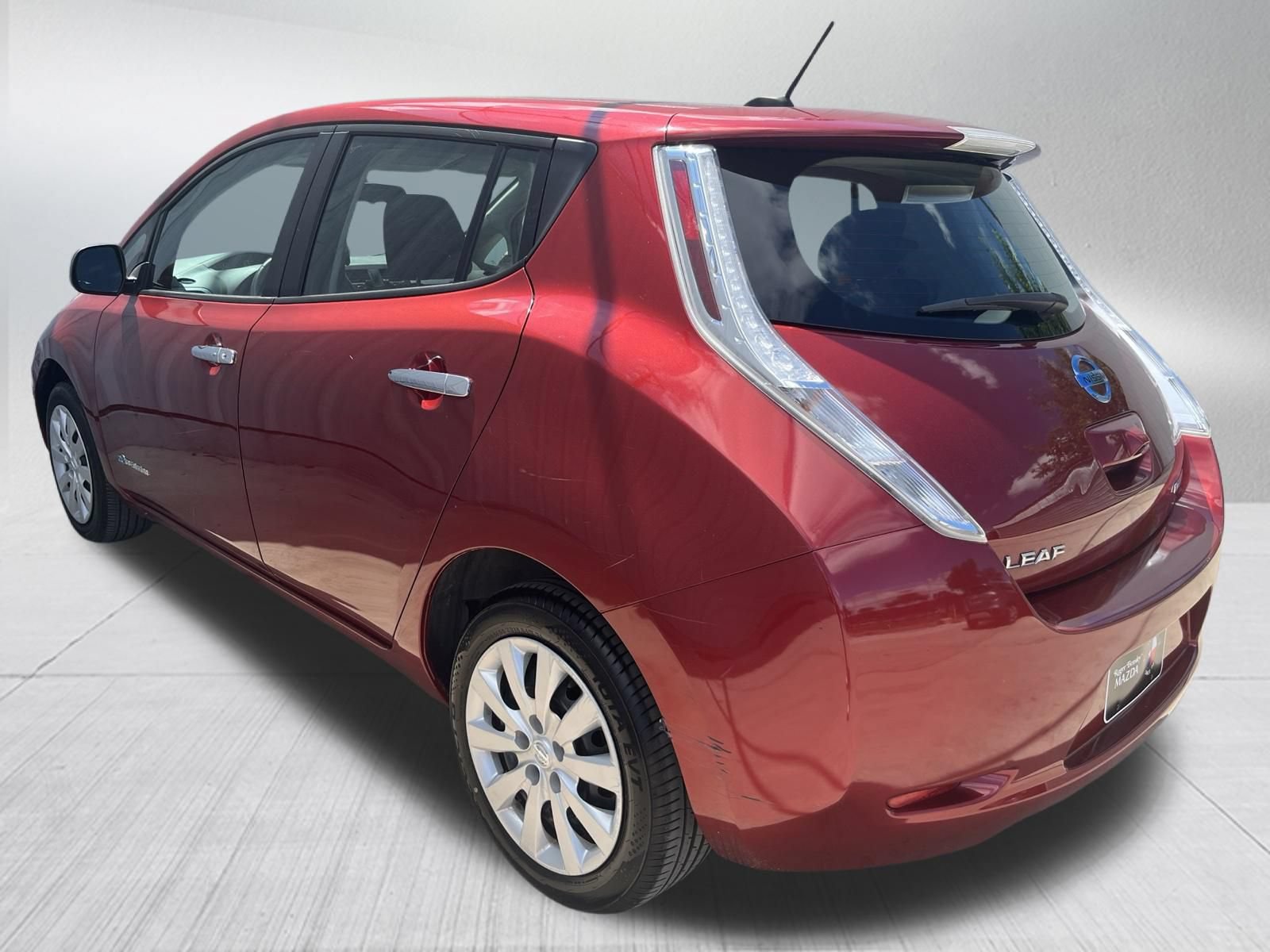 Used 2015 Nissan Leaf S w/ Charge Package FWD image 6