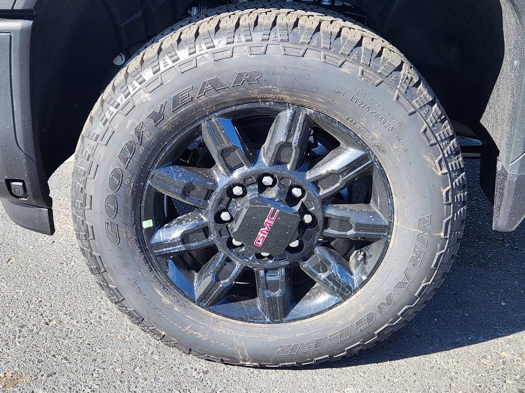 New 2026 GMC Sierra 2500 AT4 w/ AT4 Premium Plus Package image 6