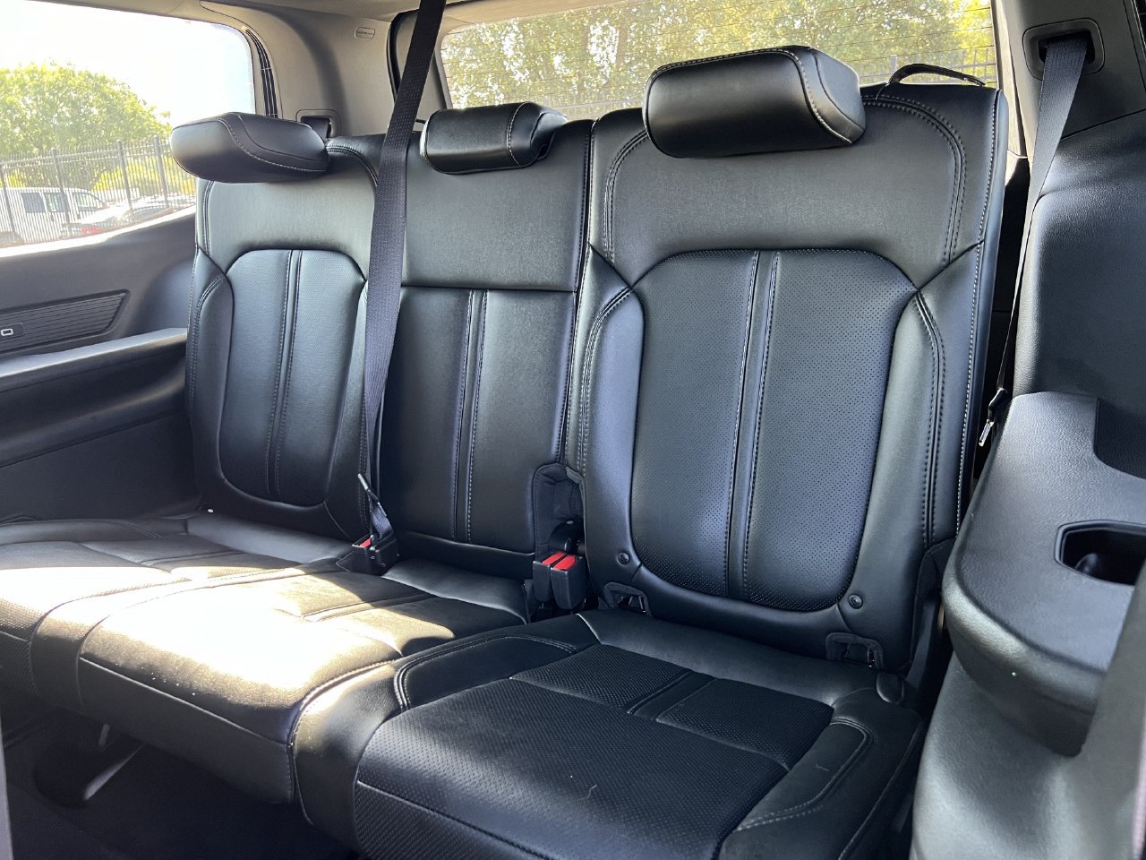Used 2023 Jeep Wagoneer 4WD w/ Premium Group I image 23
