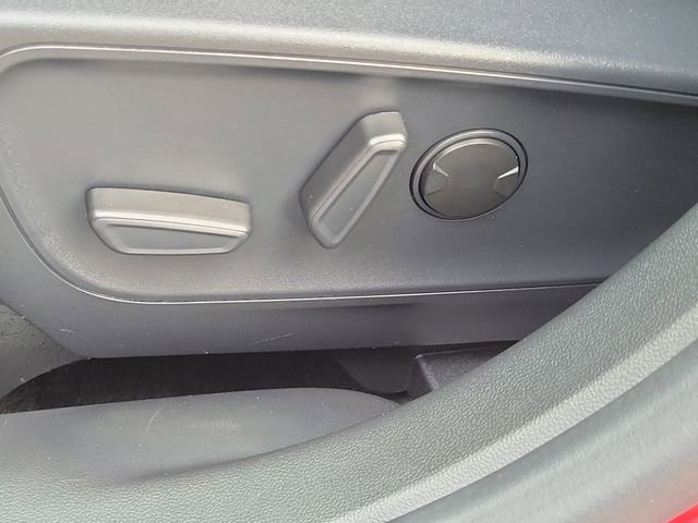 Certified 2024 Ford Escape ST-Line w/ Tech Pack #1 AWD/4WD image 13