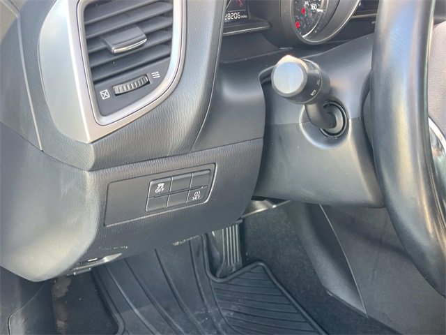 Used 2018 MAZDA MAZDA3 Touring image 28