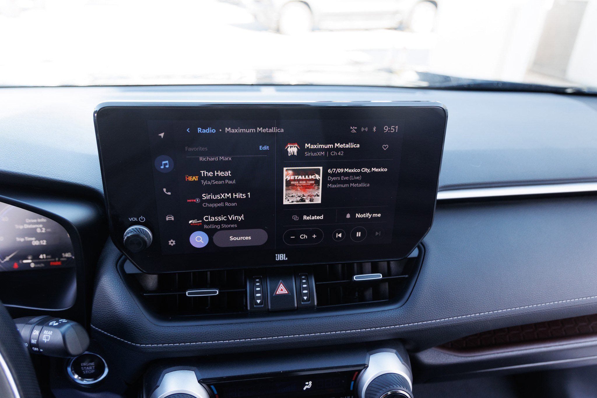 Used 2024 Toyota RAV4 Limited image 21