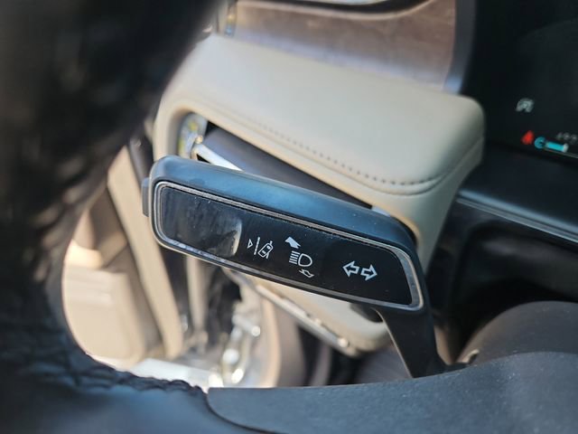 Used 2023 Lincoln Nautilus Reserve AWD/4WD image 23