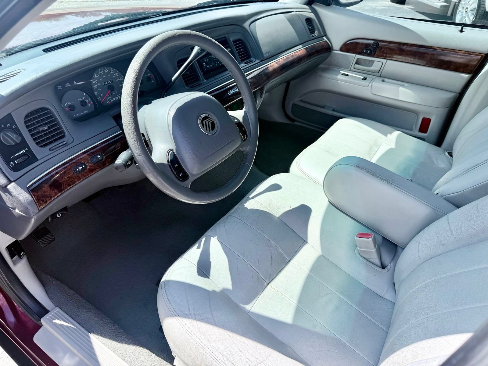 Used 2004 Mercury Grand Marquis LS RWD image 9