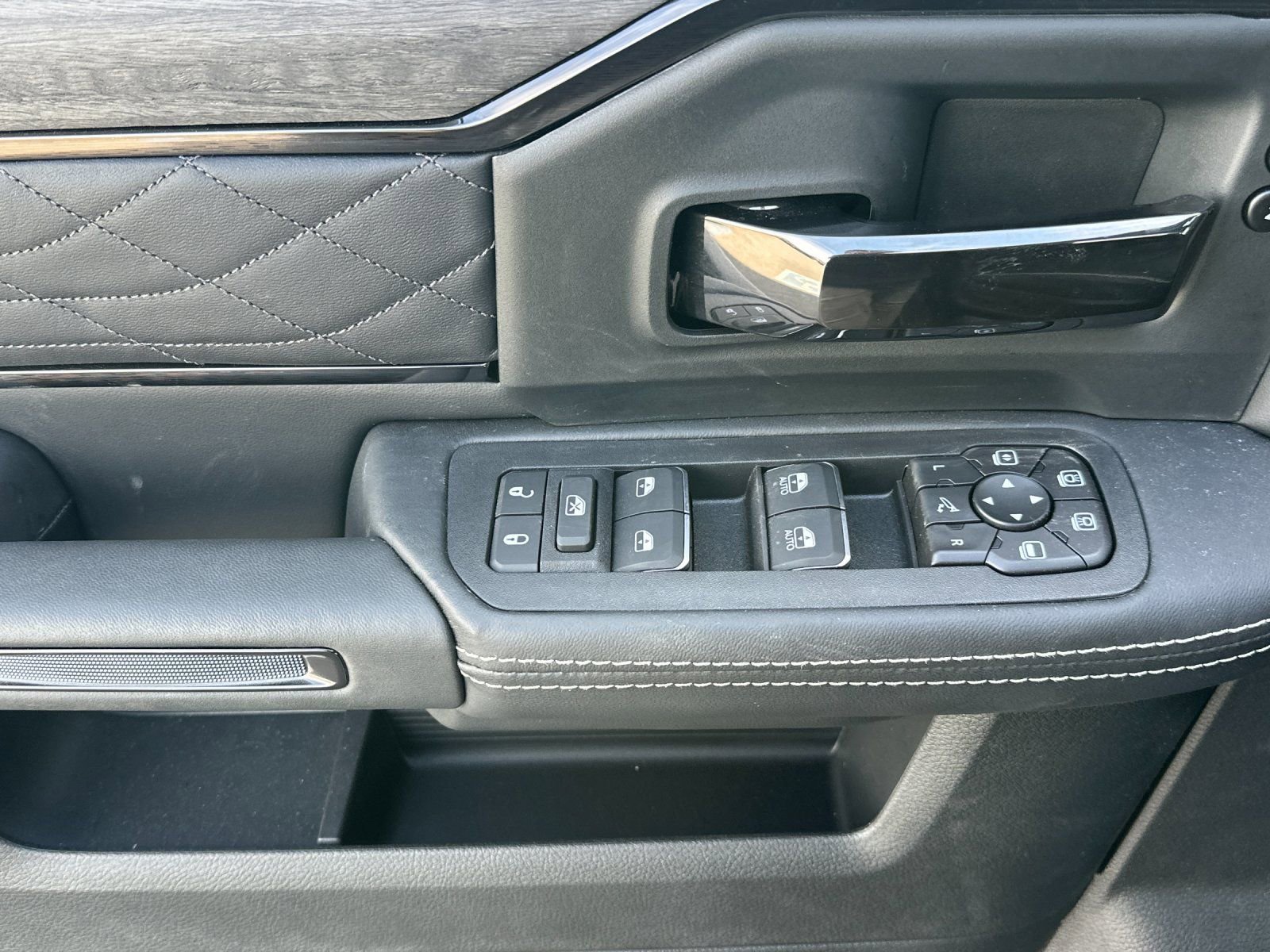 New 2026 RAM 2500 Limited image 11