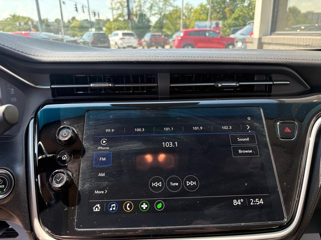 Used 2023 Chevrolet Bolt LT FWD image 25