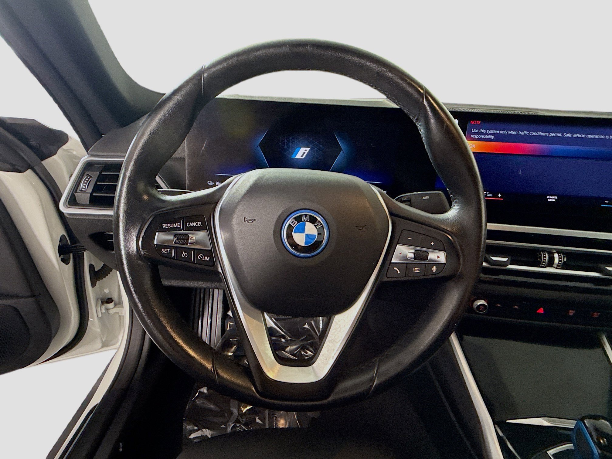 Used 2023 BMW i4 eDrive40 RWD image 13