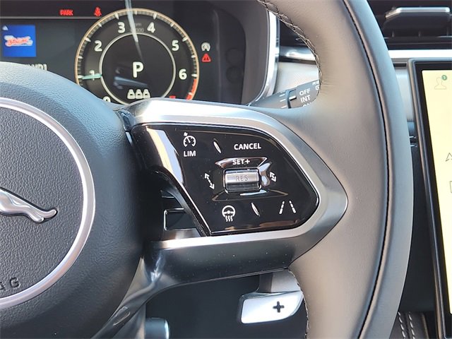 Used 2026 Jaguar F-PACE R-Dynamic S image 28