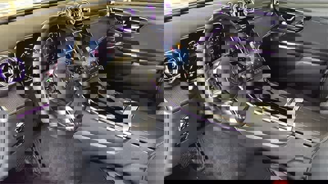 Used 2025 Mercedes-Benz GLC 300 4MATIC image 61