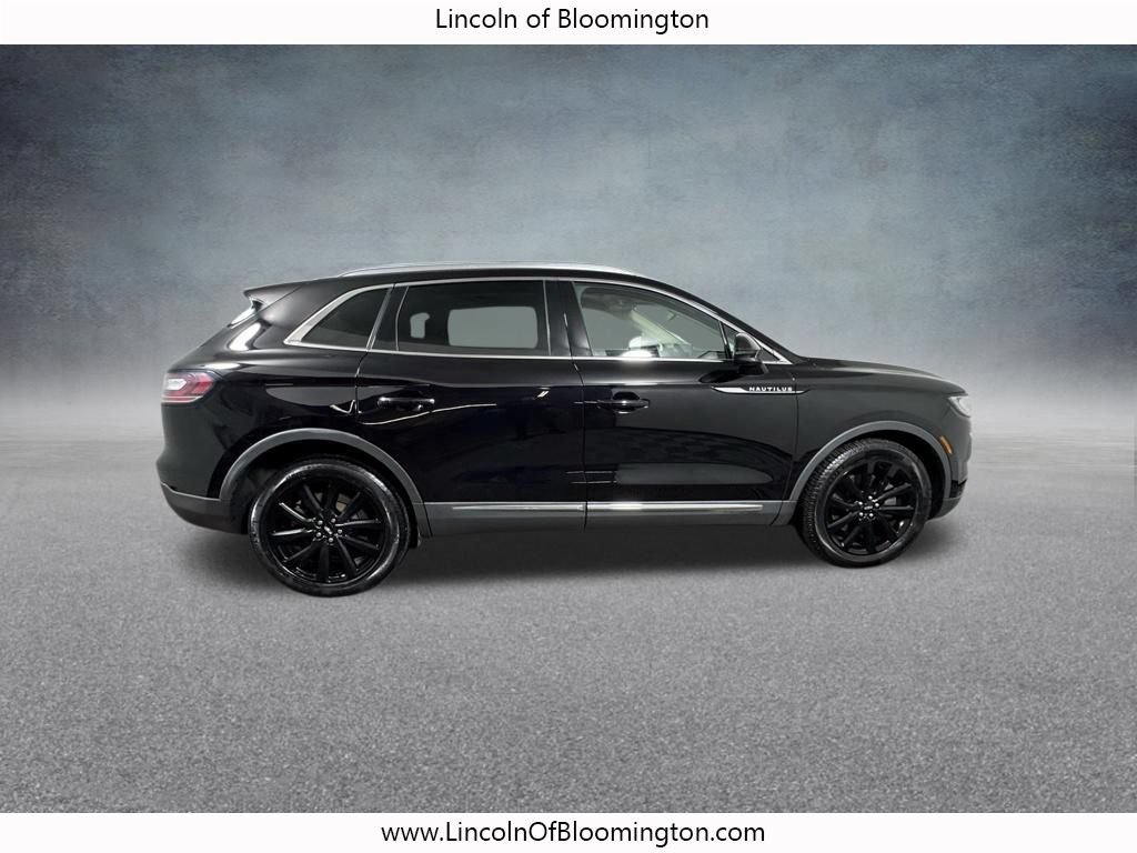 Certified 2022 Lincoln Nautilus Reserve w/ Monochromatic Package AWD/4WD image 9