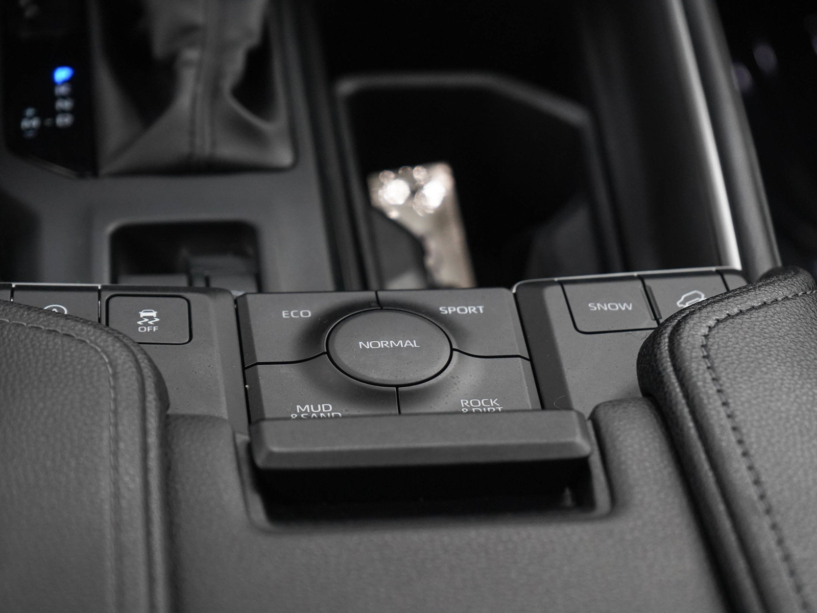Used 2024 Toyota Grand Highlander AWD image 22