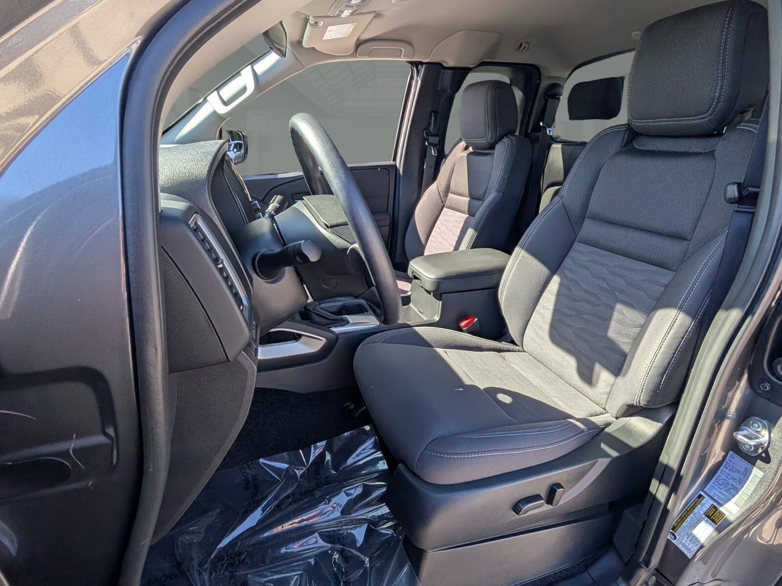 Certified 2024 Nissan Frontier SV w/ Technology Package image 7