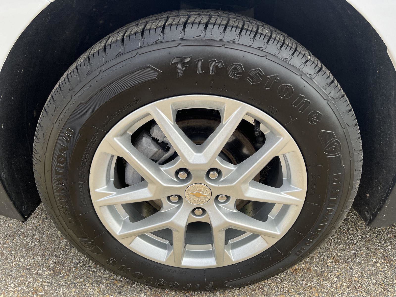 Used 2023 Chevrolet Equinox LS image 42