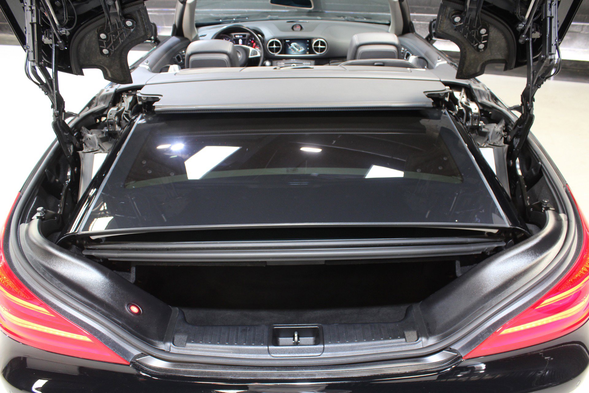 Used 2020 Mercedes-Benz SL 450 image 74