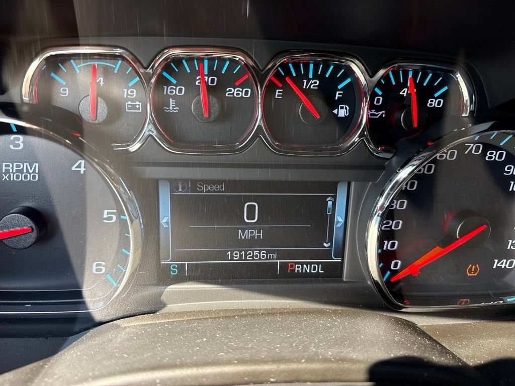 Used 2019 Chevrolet Suburban LT AWD/4WD image 27