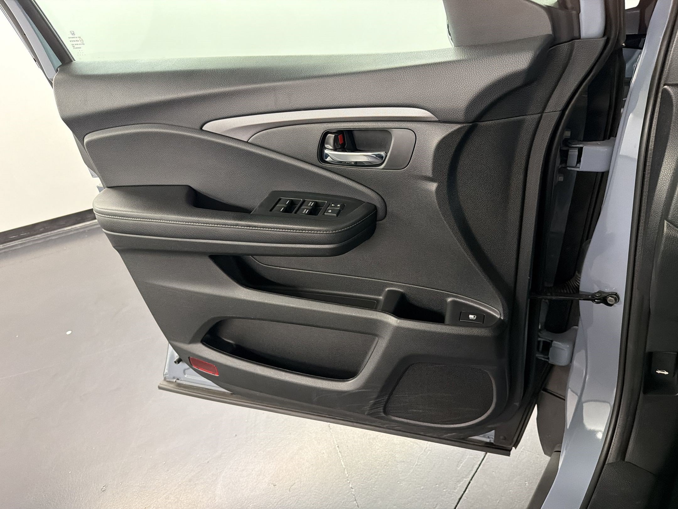 Certified 2023 Honda Ridgeline Sport image 21