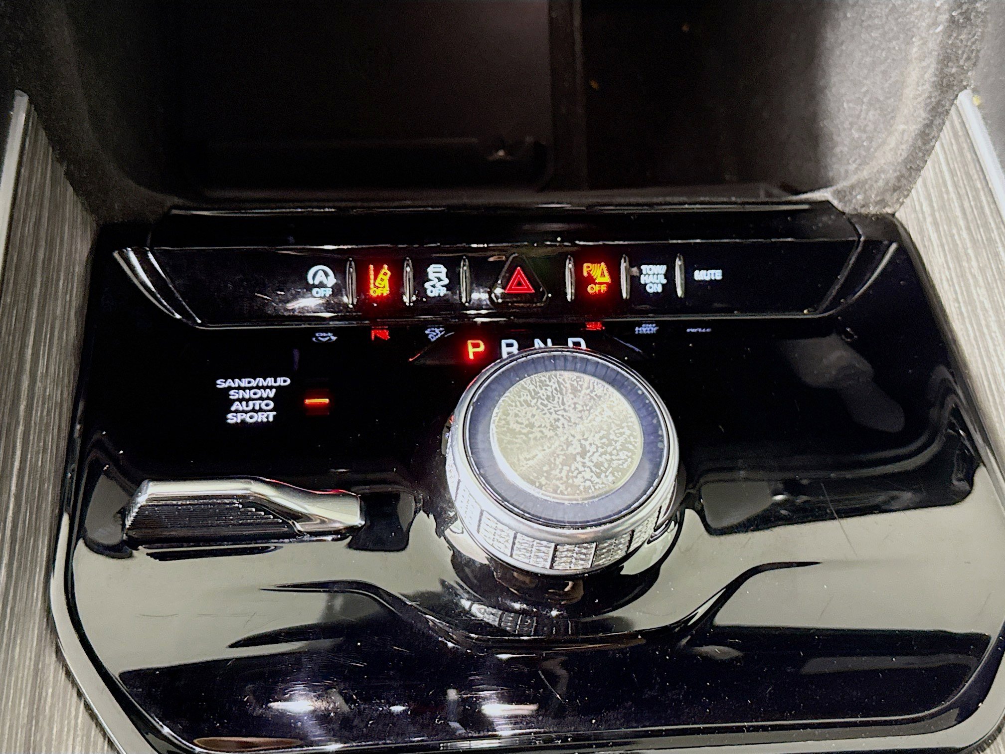 Used 2023 Jeep Wagoneer L Series II image 20