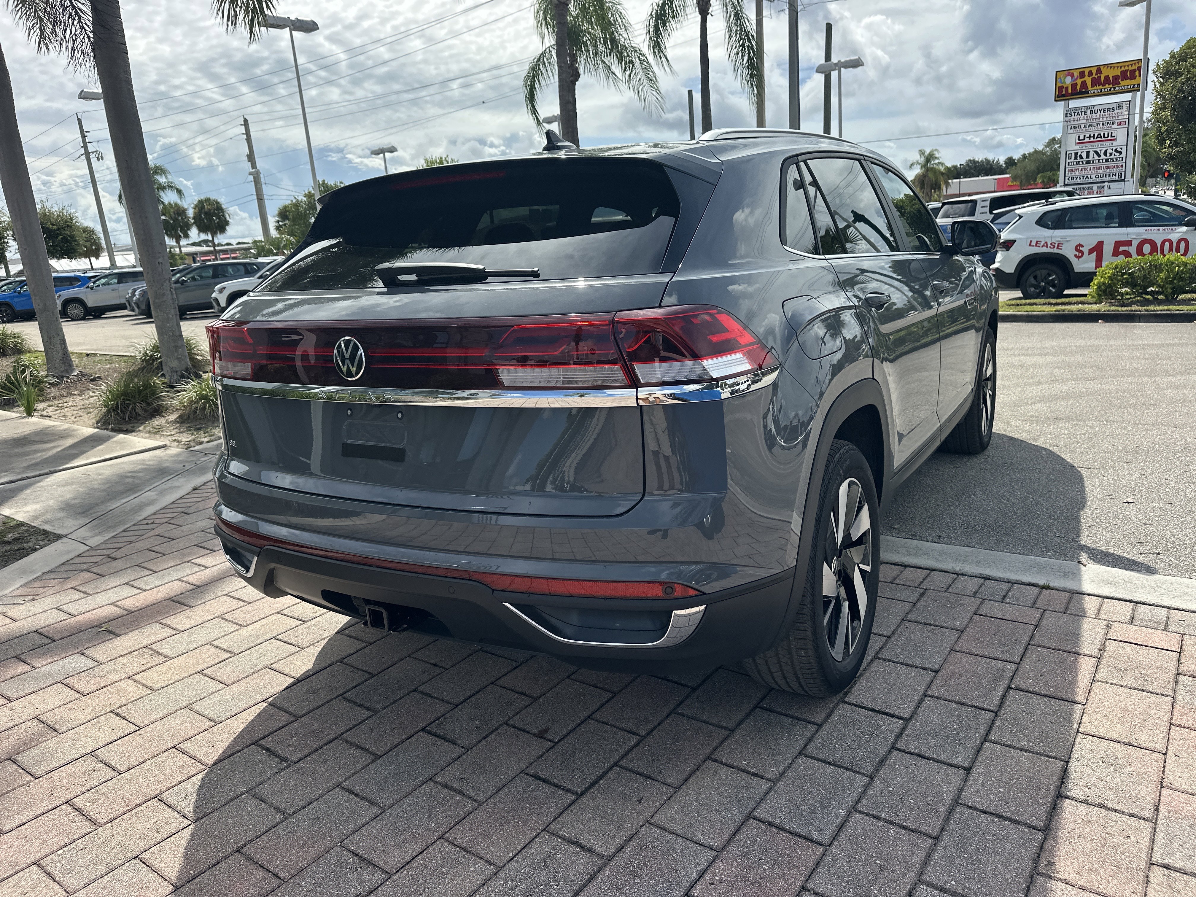 New 2026 Volkswagen Atlas Cross Sport SE image 6