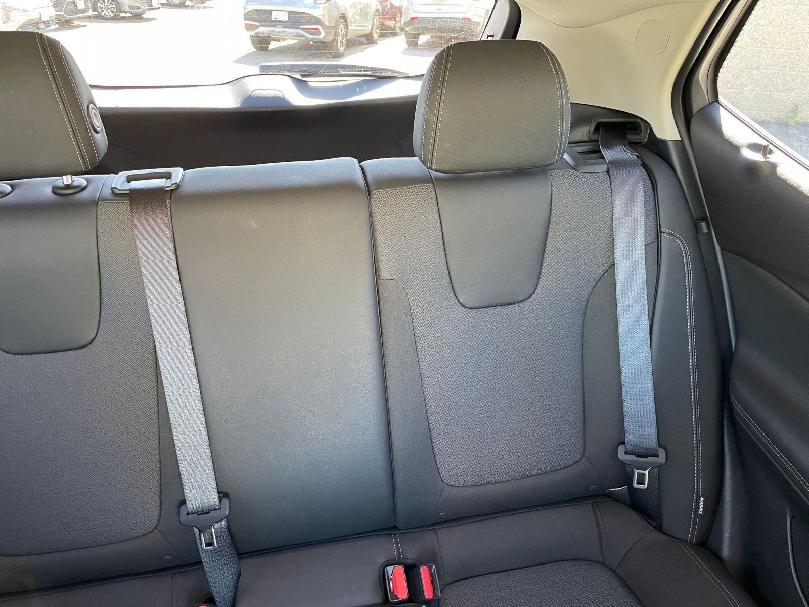 Used 2025 Buick Encore GX Preferred image 36